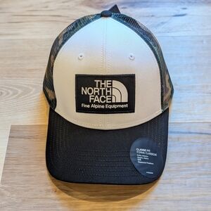 The North Face (TNF) Mudder Trucker Baseball Cap / Hat